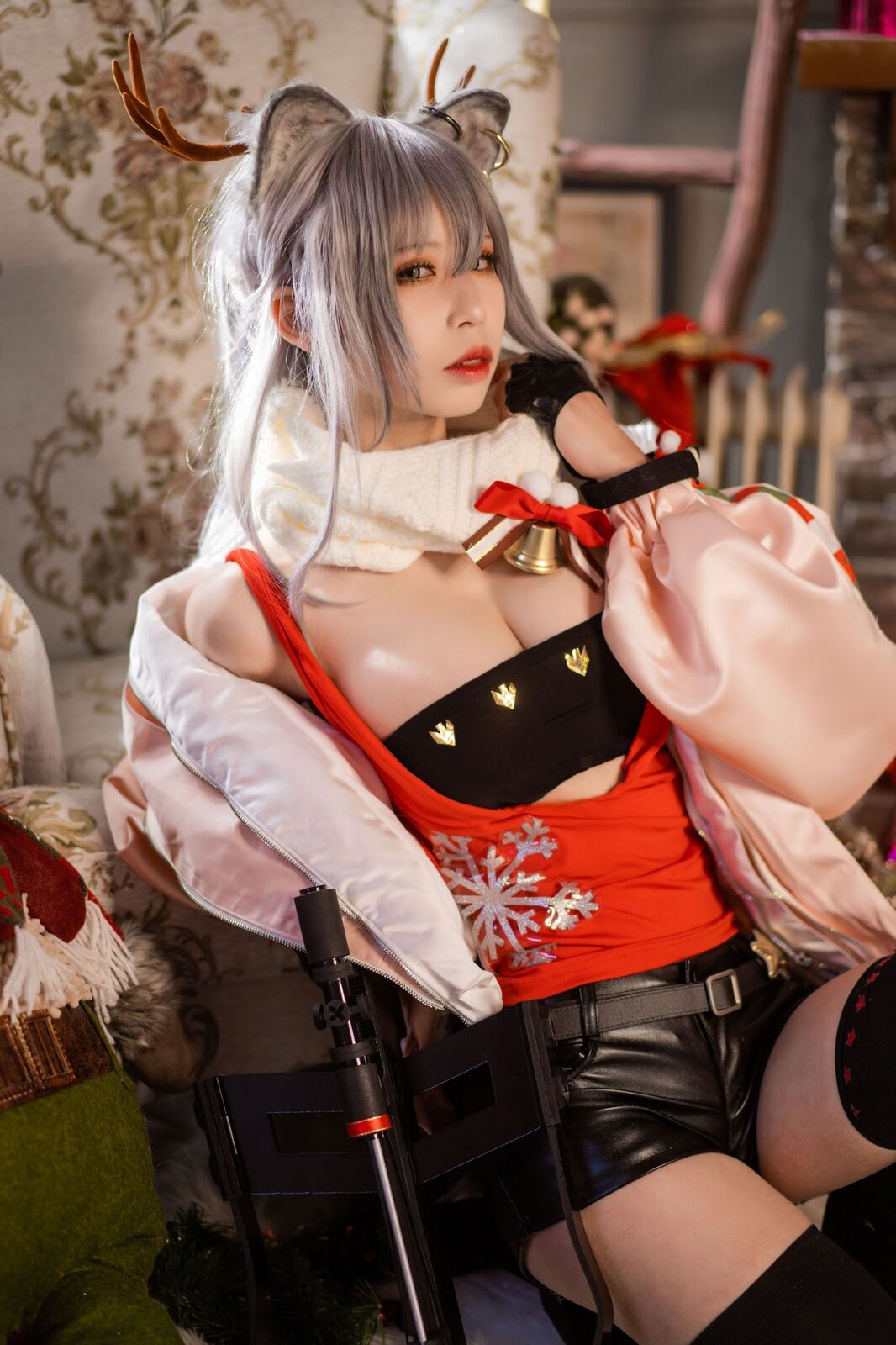 明日方舟 厚礼 黑cos - 爱老师_PhD cosplay 第1张