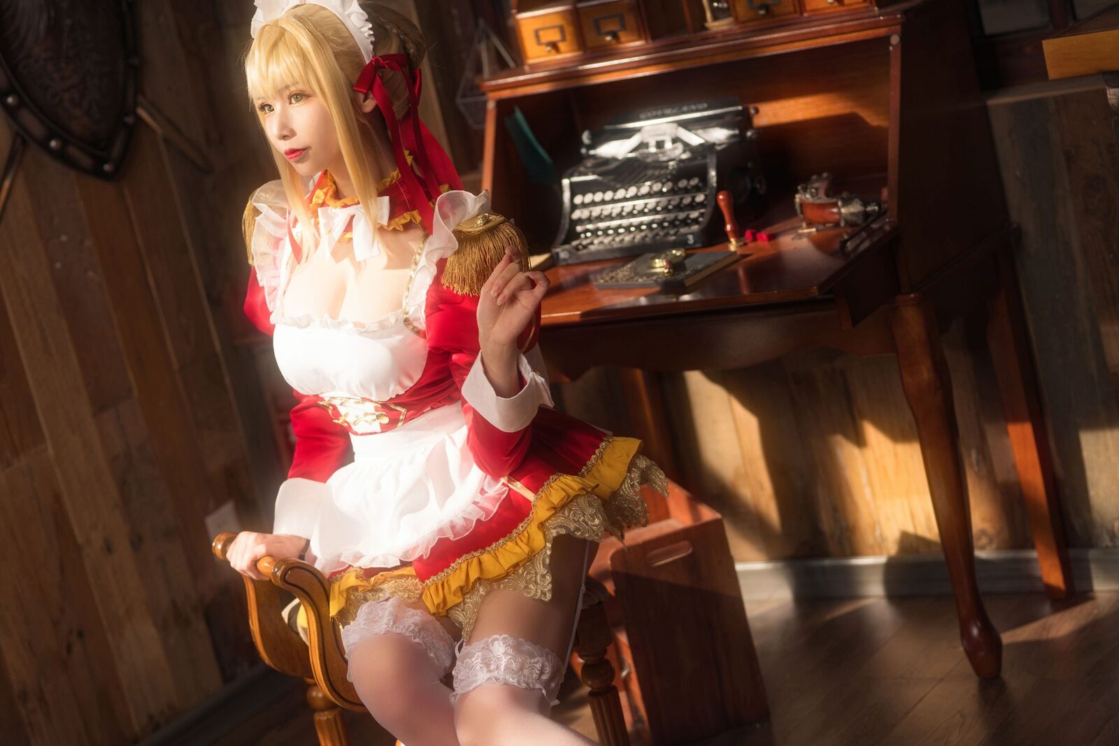 尼禄YD女仆 - 爱老师_PhD cosplay 第1张