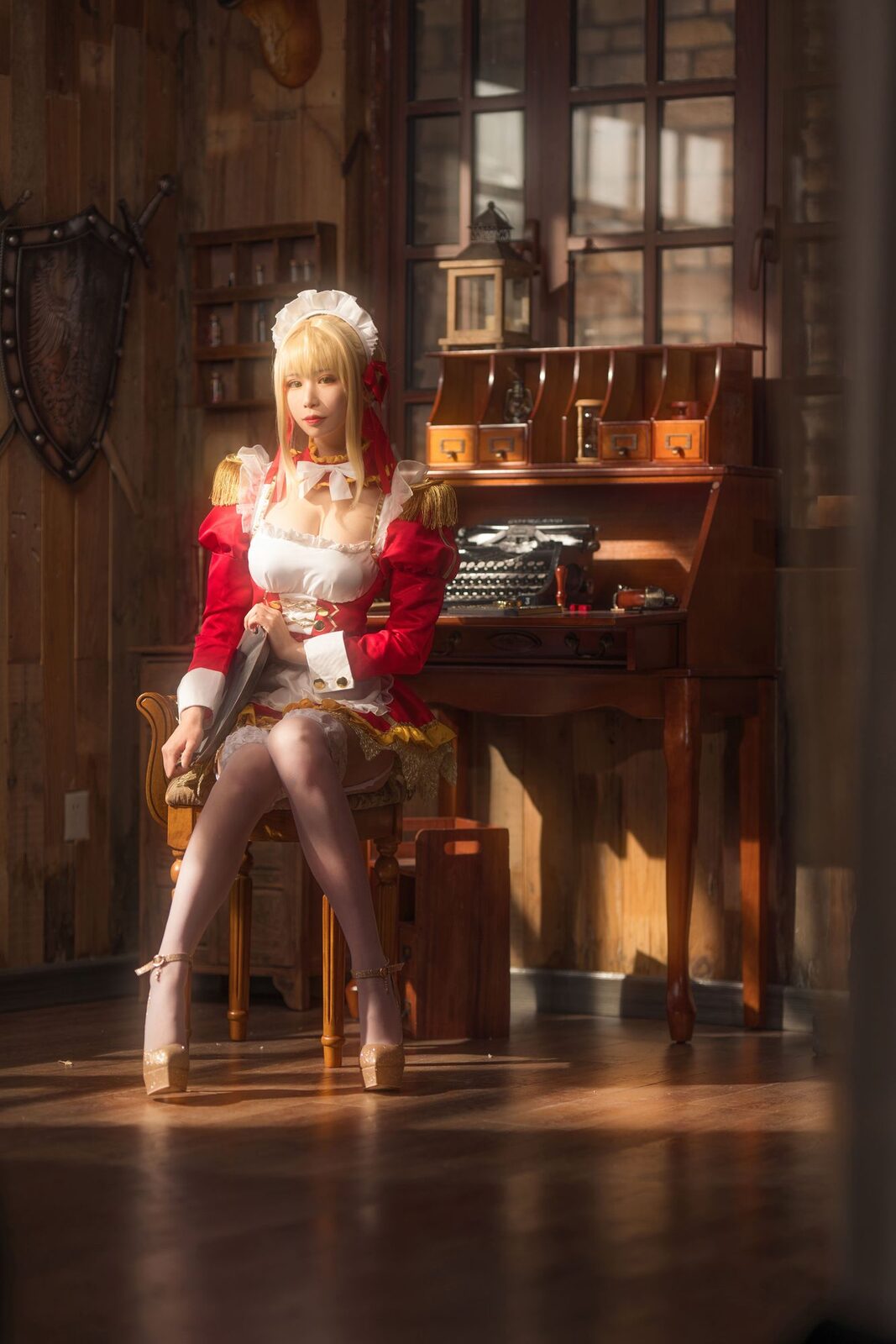 尼禄YD女仆 - 爱老师_PhD cosplay 第4张