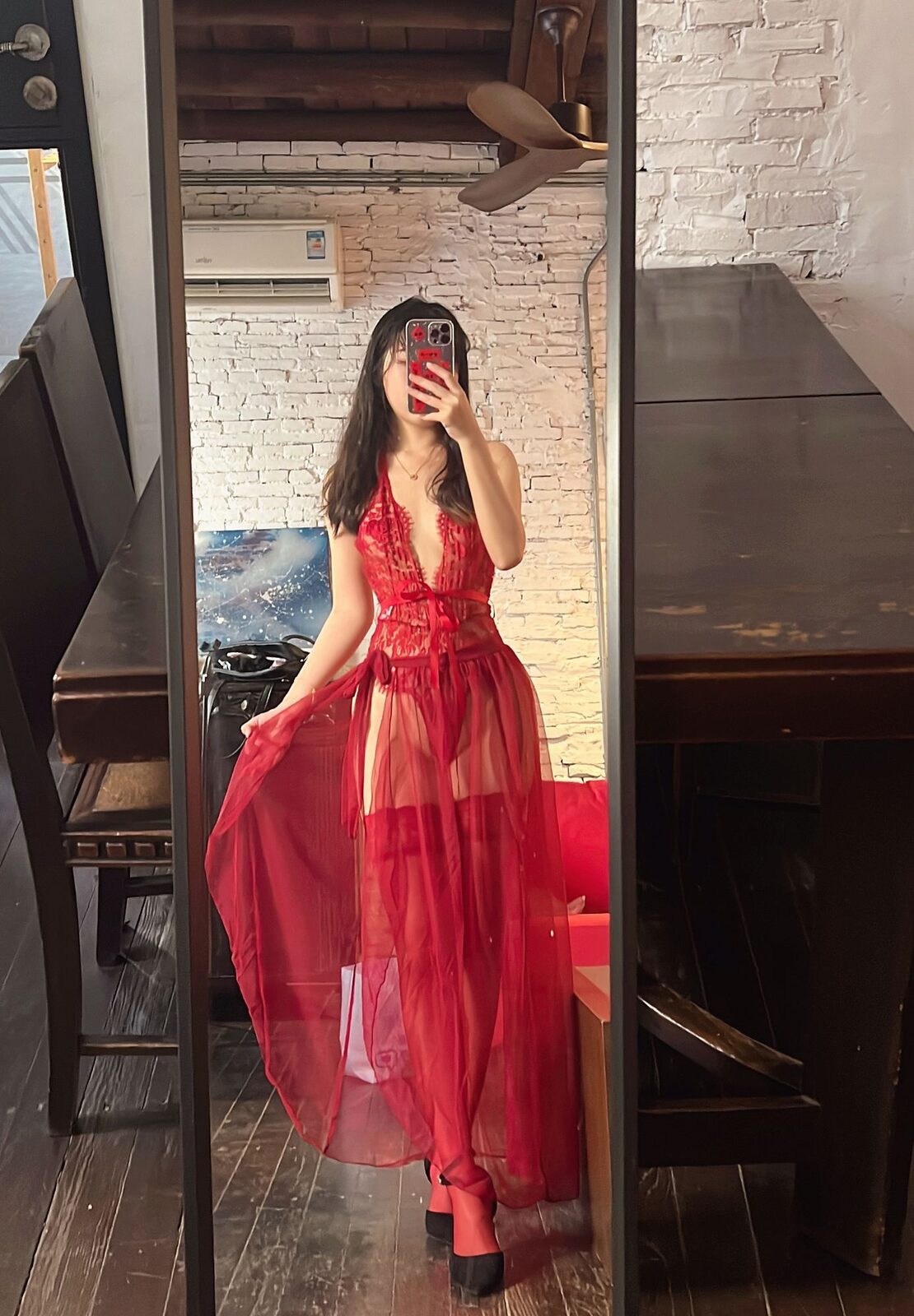 霸气红色人妻 - 不呆猫 cosplay 第3张