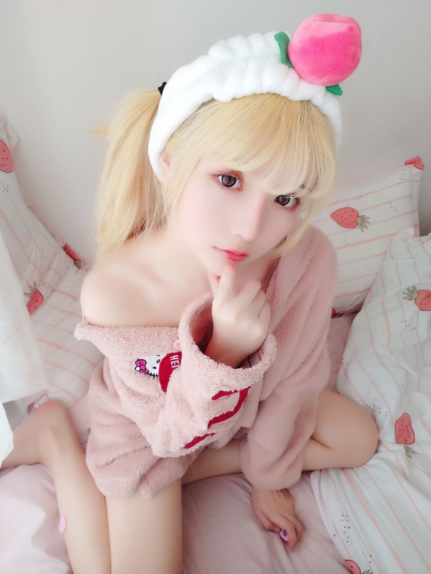 图片[3]-星之迟迟 No.001 粉红泡泡包 – 桃味KITTY / 粉红泡泡包 – 穹和服 / 粉红泡泡包 – PINK兔女郎（56P） - 图友-图友