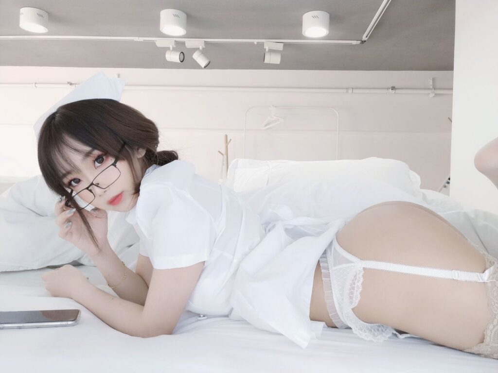鬼畜瑶在不在w No.030 笨蛋护士(45P)-图友