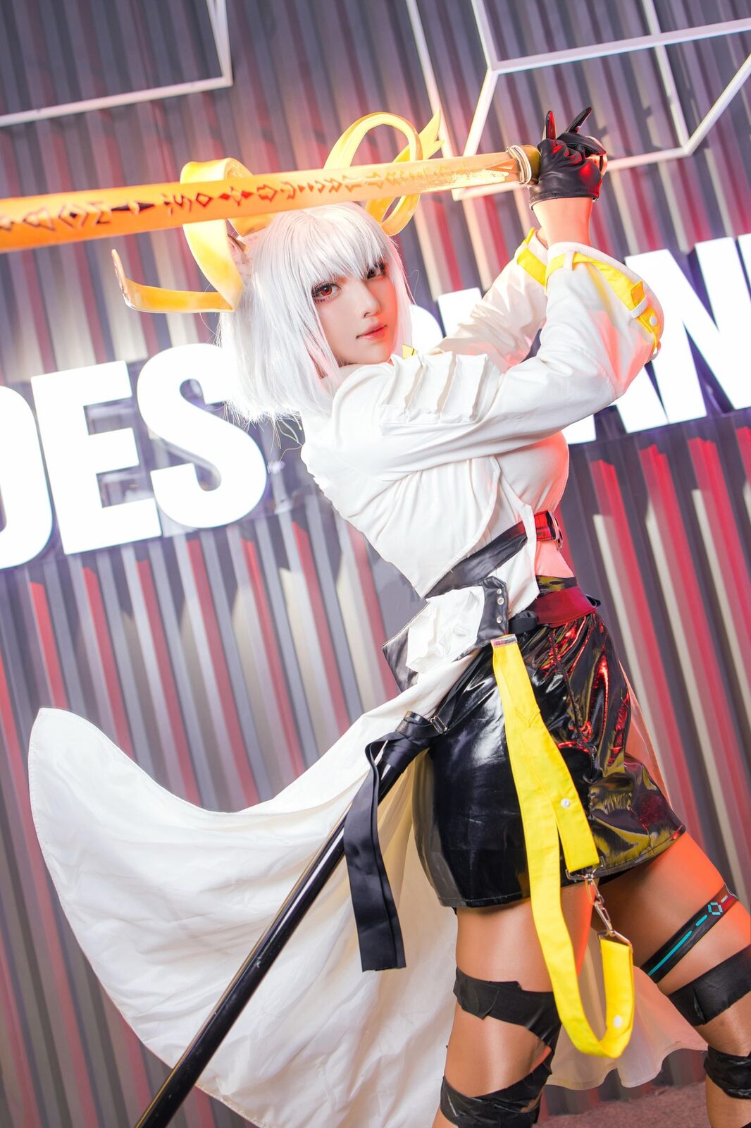 明日方舟 卡涅利安 - 菌烨tako cosplay 第1张