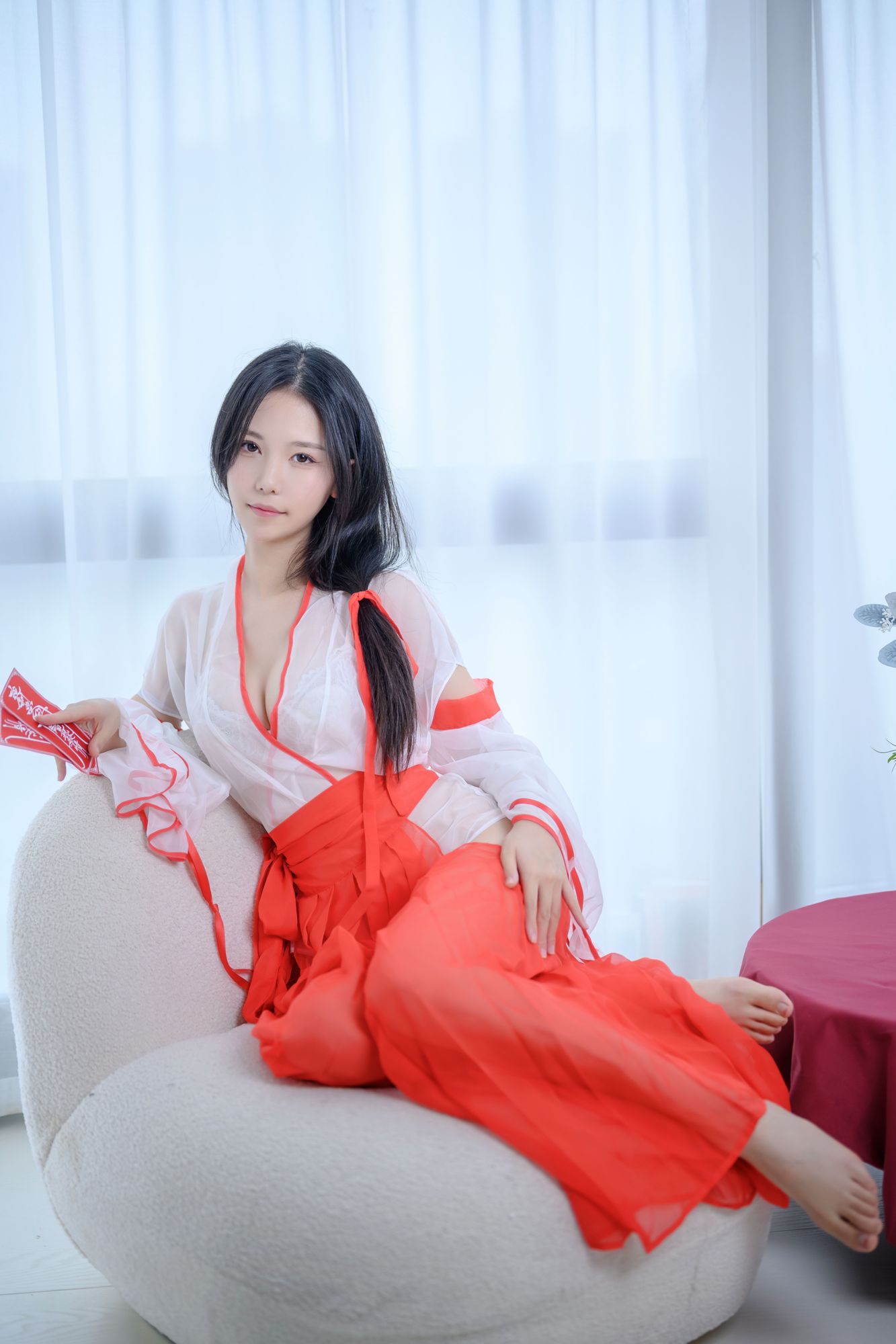 图片[4]-抖娘-利世 No.117 私人驱邪（48P） - 图友-图友