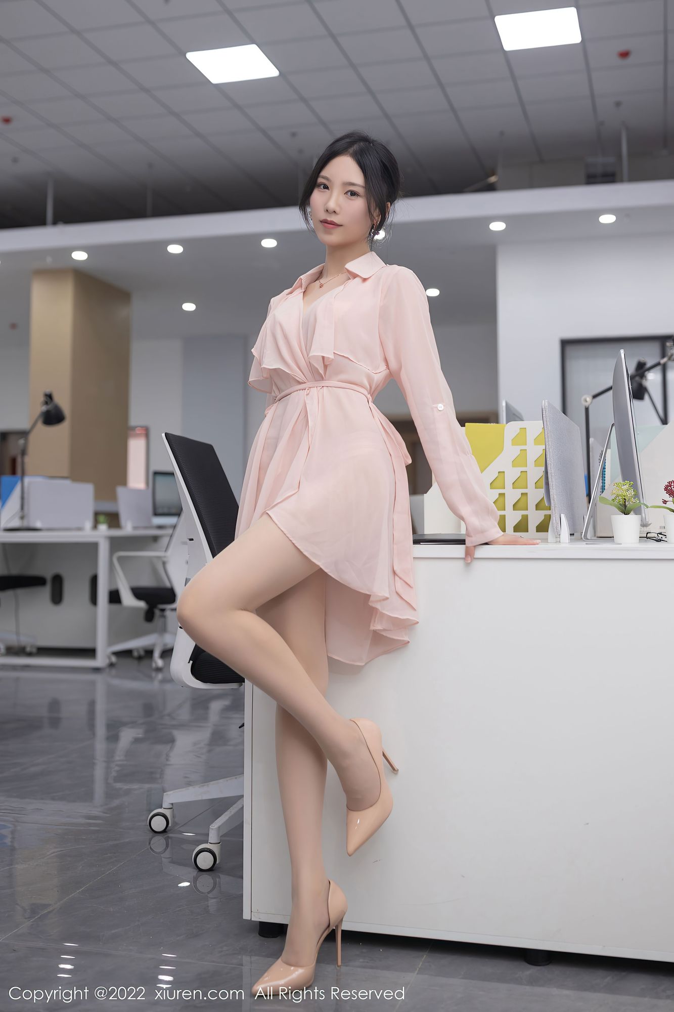 图片[2]-抖娘-利世 No.119 [XIUREN秀人网] 2022.09.28 NO.5657（79P） - 图友-图友