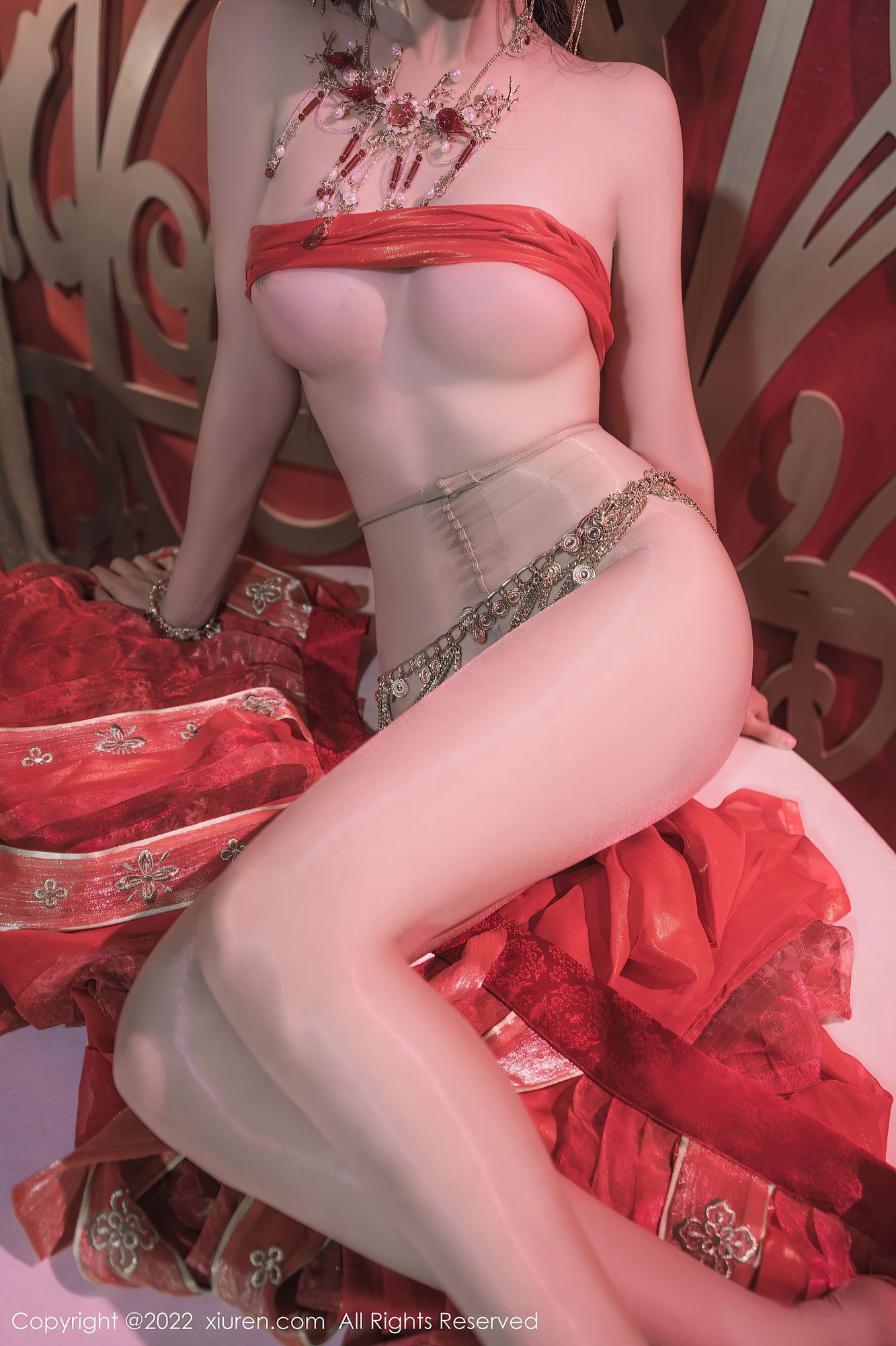 图片[5]-抖娘-利世 No.120 [XIUREN秀人网] 2022.10.12 NO.5699（64P） - 图友-图友