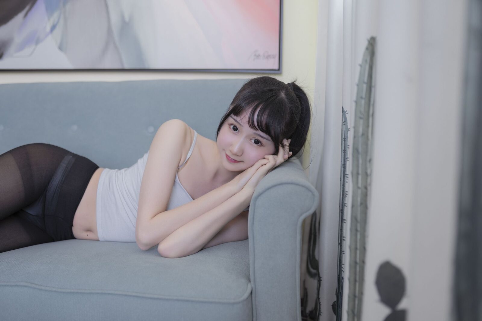 背心黑丝居家写真 - 木棉棉OwO cosplay 第1张