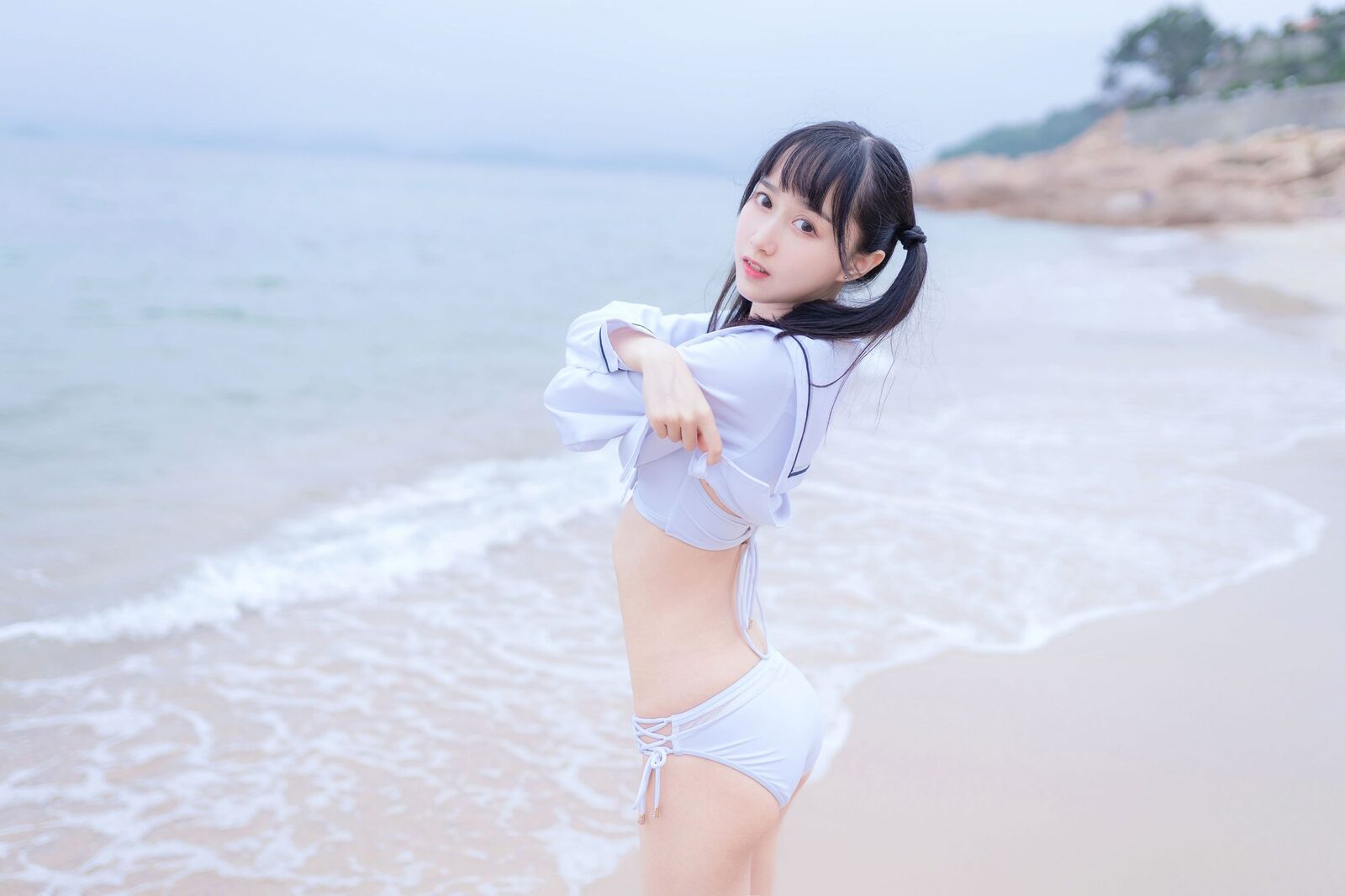 海边白色比基尼电子版 - 木棉棉OwO cosplay 第2张