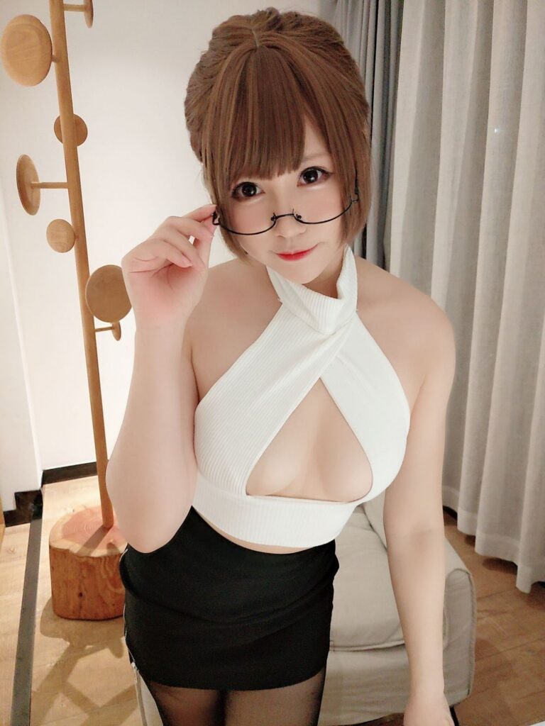 Nyako喵子 No.023 自拍六连5开胸黑丝自拍(18P)-图友