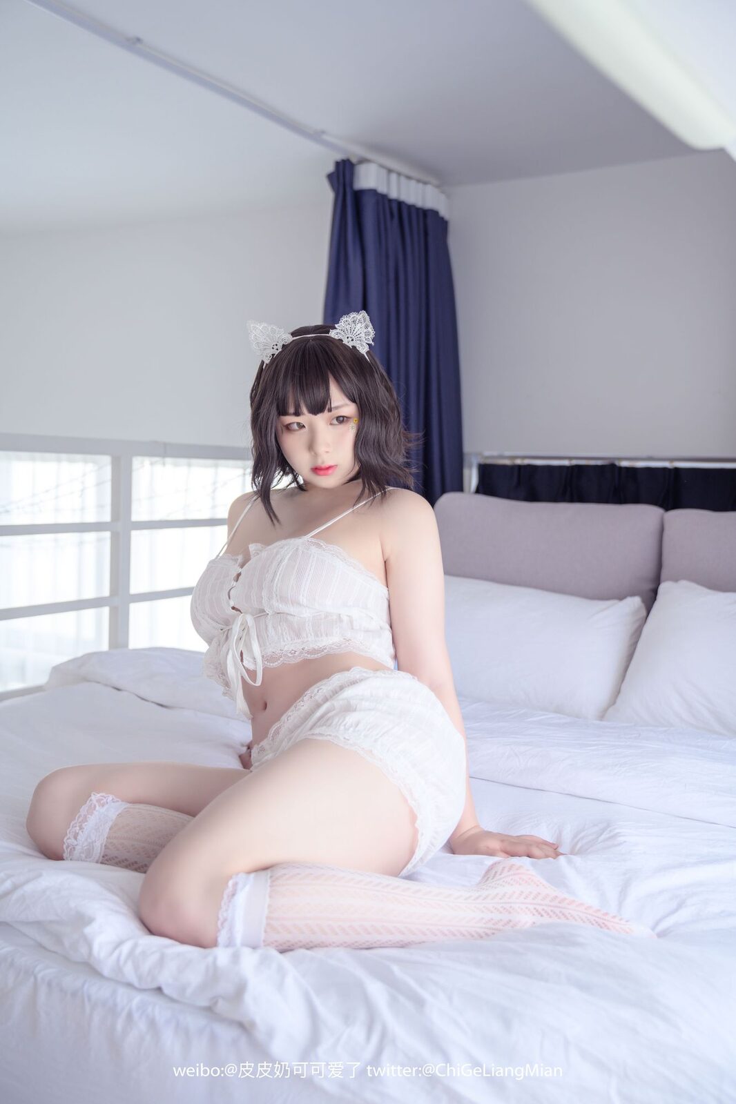 白睡衣 - 皮皮奶可可爱了啦(超皮皮皮奶) cosplay 第2张