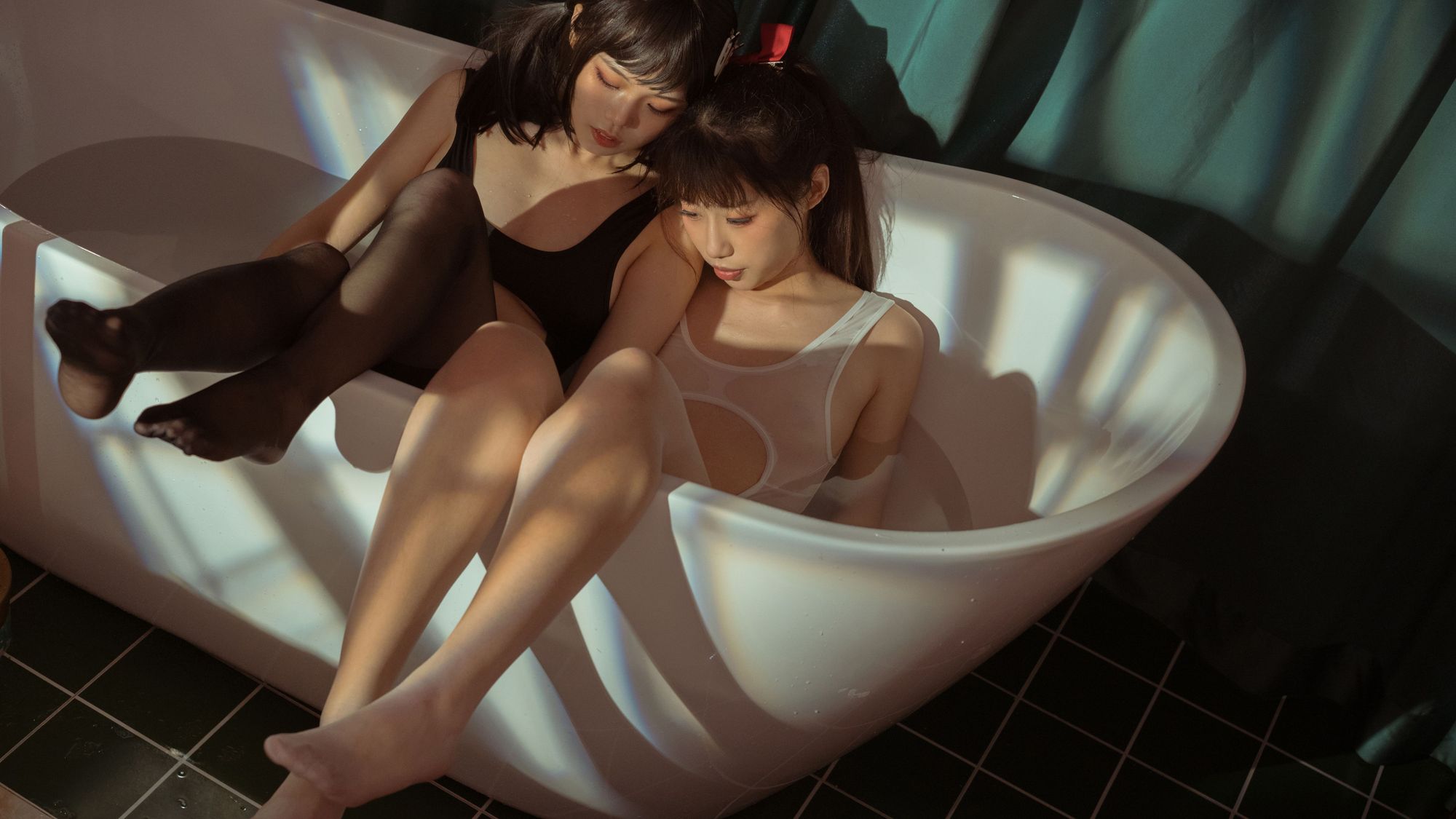 图片[4]-七月喵子 No.013 黑白双人浴缸（30P） - 图友-图友