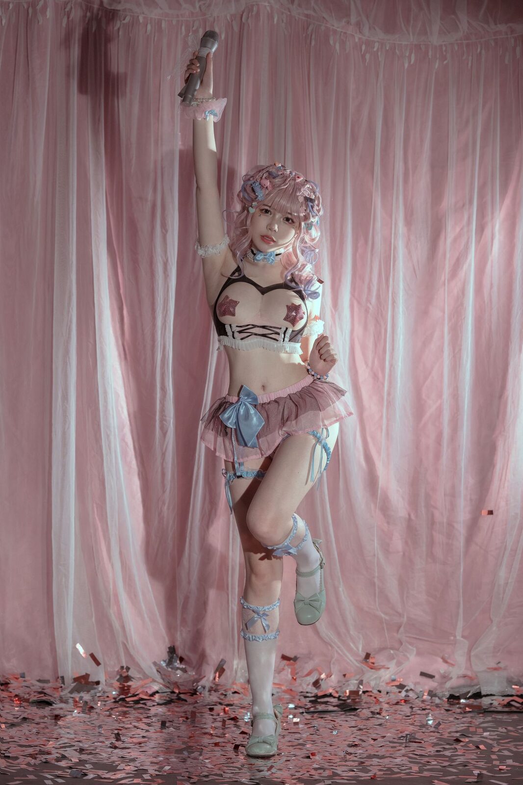 爱豆 - 七月喵子 cosplay 第5张