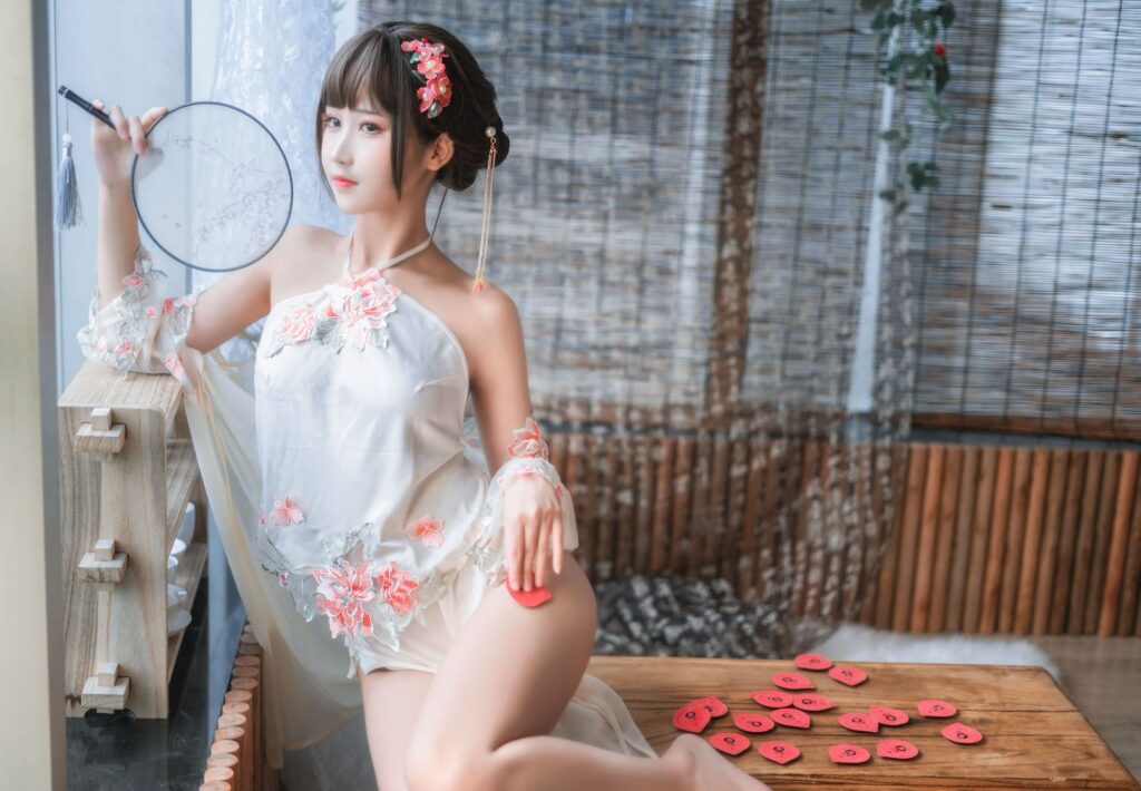三度_69 No.006 肚兜(32P)-图友