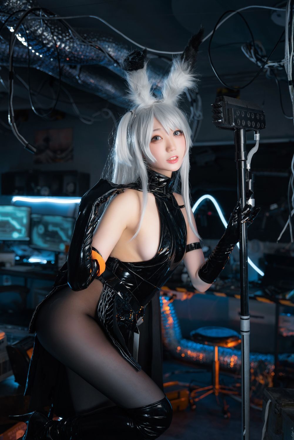 暴行精二 - 周叽是可爱兔兔 cosplay 第3张