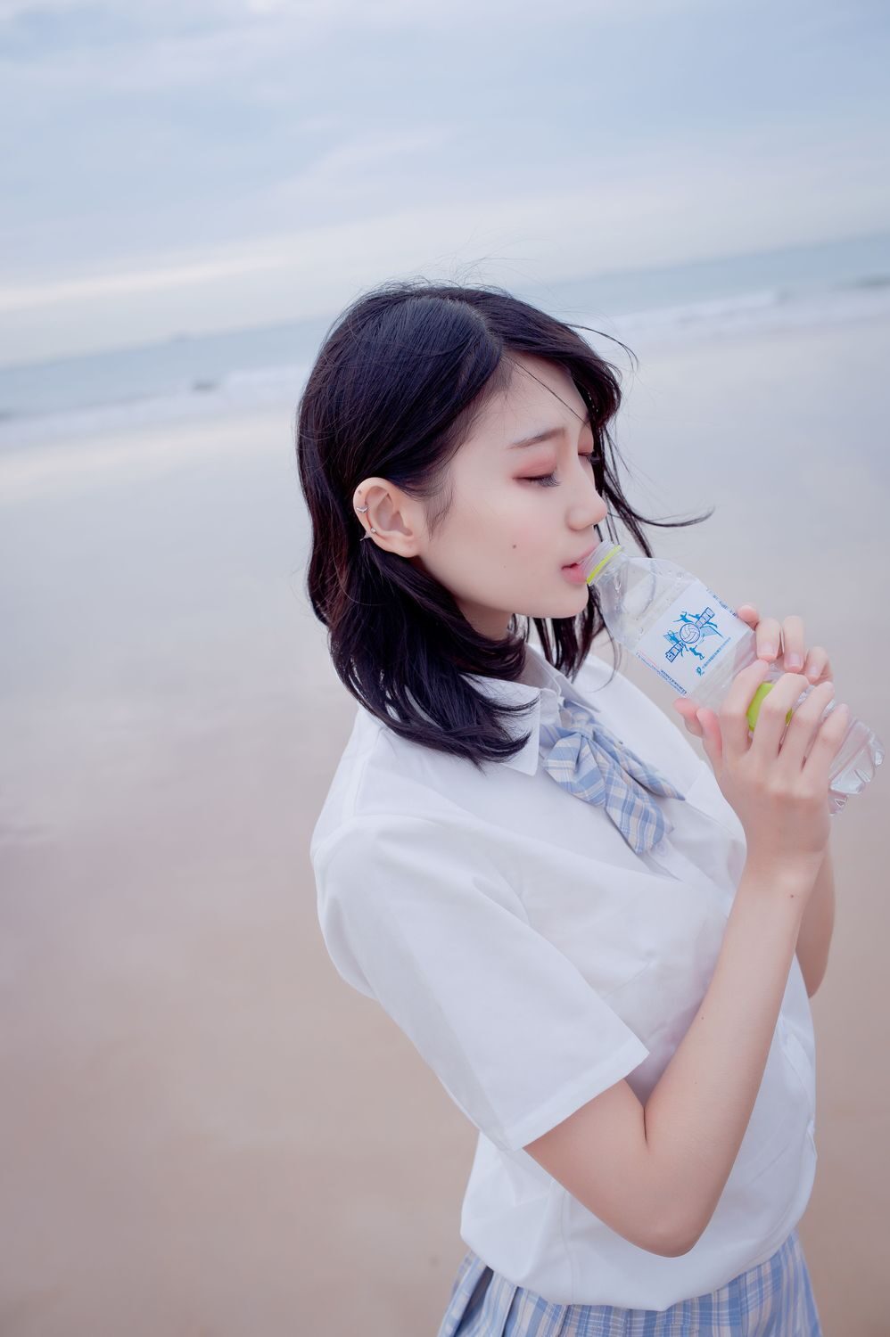 海边jk - 周叽是可爱兔兔 cosplay 第2张