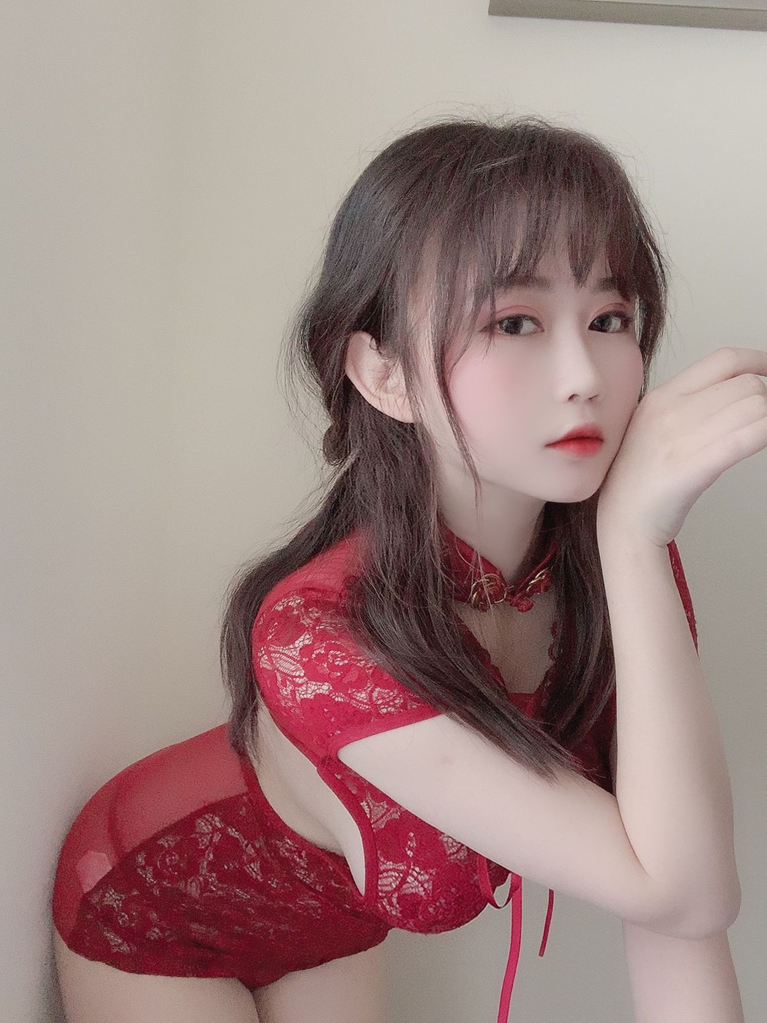 图片[3]-是依酱呀 No.003 红色旗袍（25P） - 图友-图友