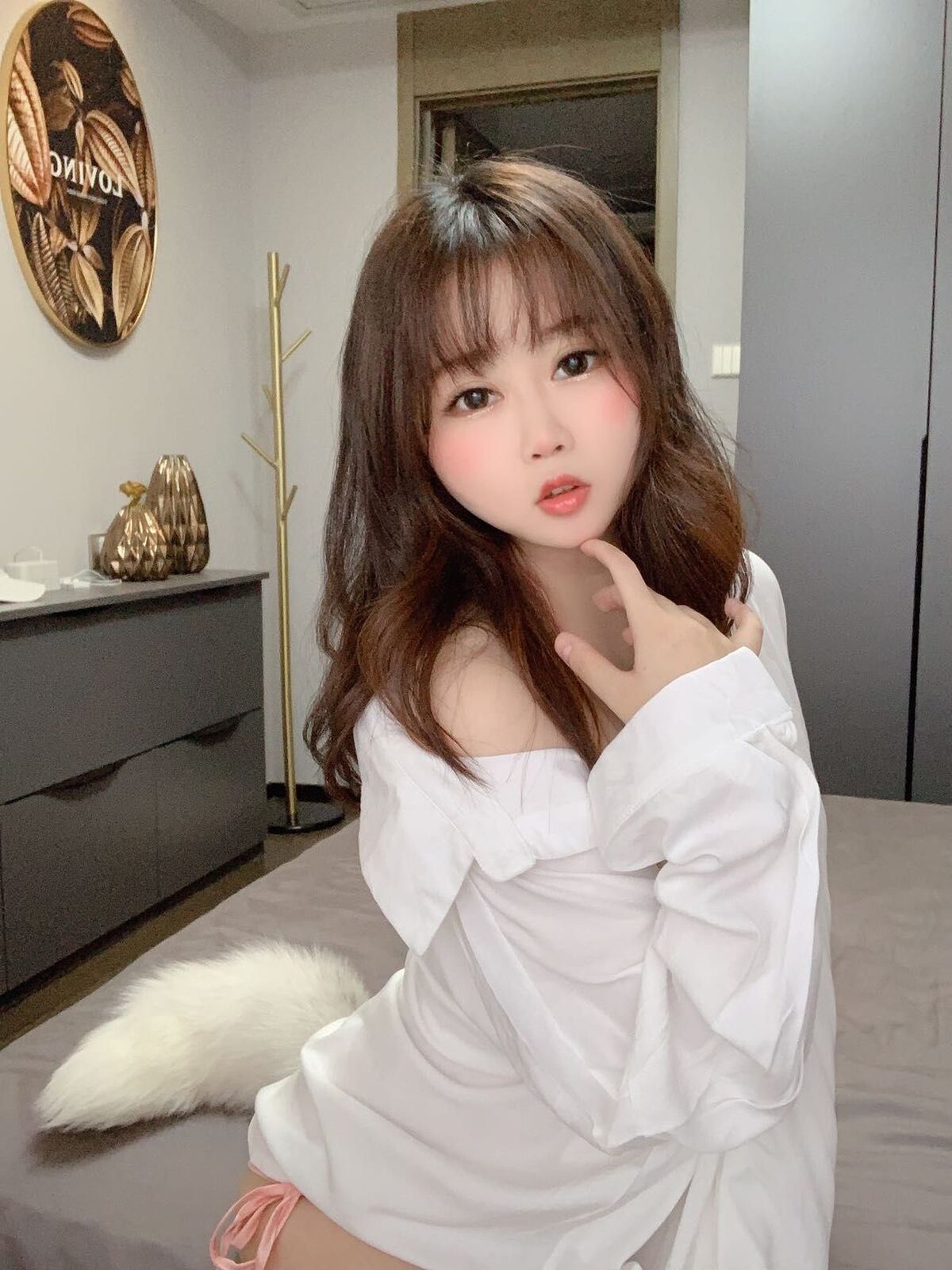 尾巴 - 是依酱呀 cosplay 第1张
