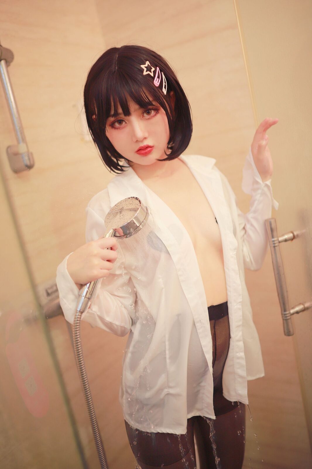 浴室黑丝 - 您的蛋蛋 cosplay 第3张