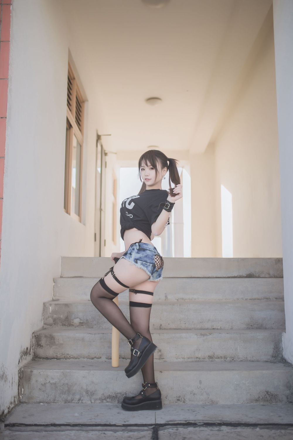 图片[4]-Yoko宅夏 No.005 巨乳（28P） - 图友-图友