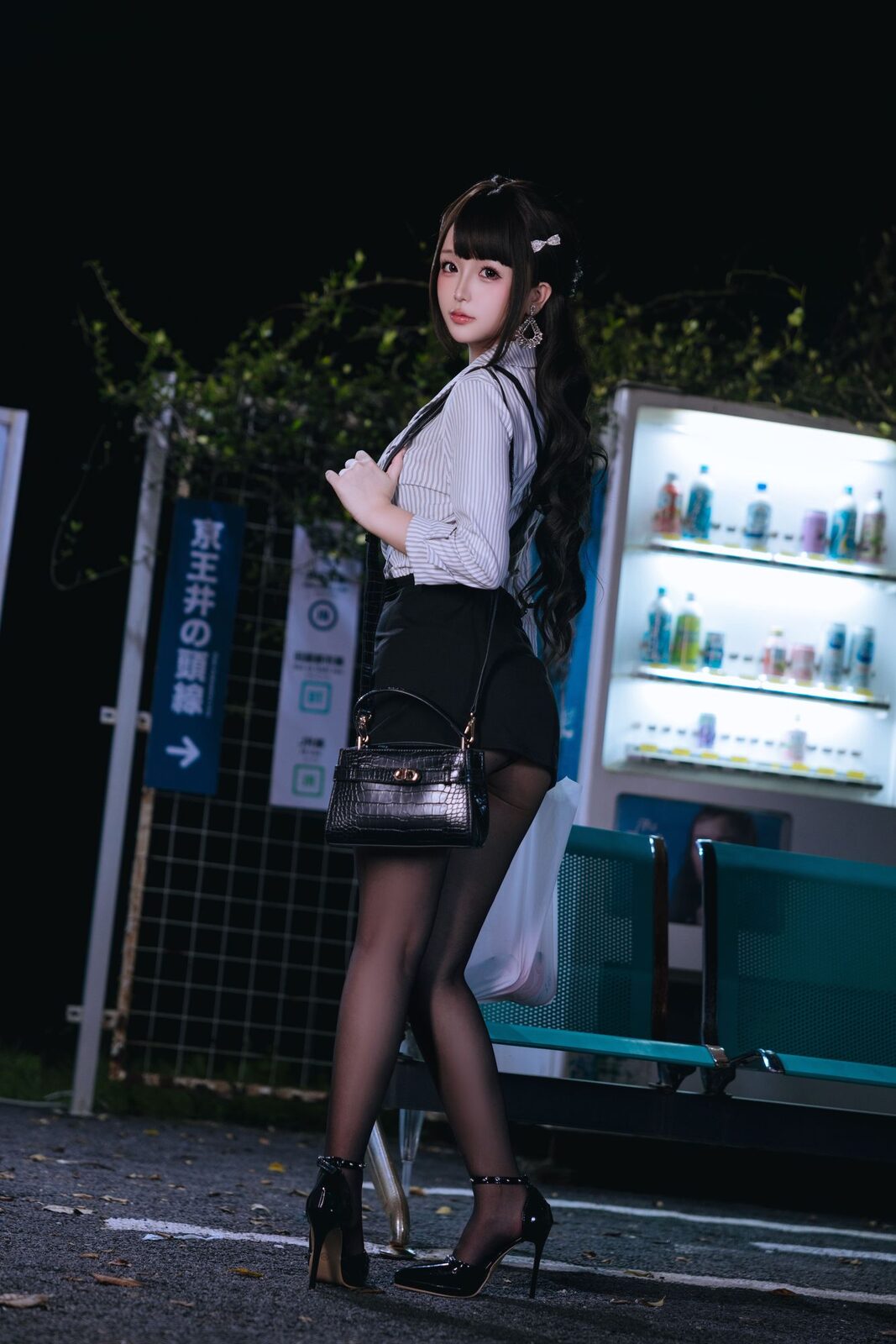 下班的OL - 椎名莜(日奈娇) cosplay 第5张