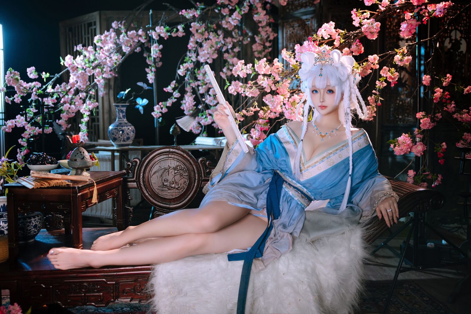 合欢宗圣女 - 椎名莜(日奈娇) cosplay 第3张