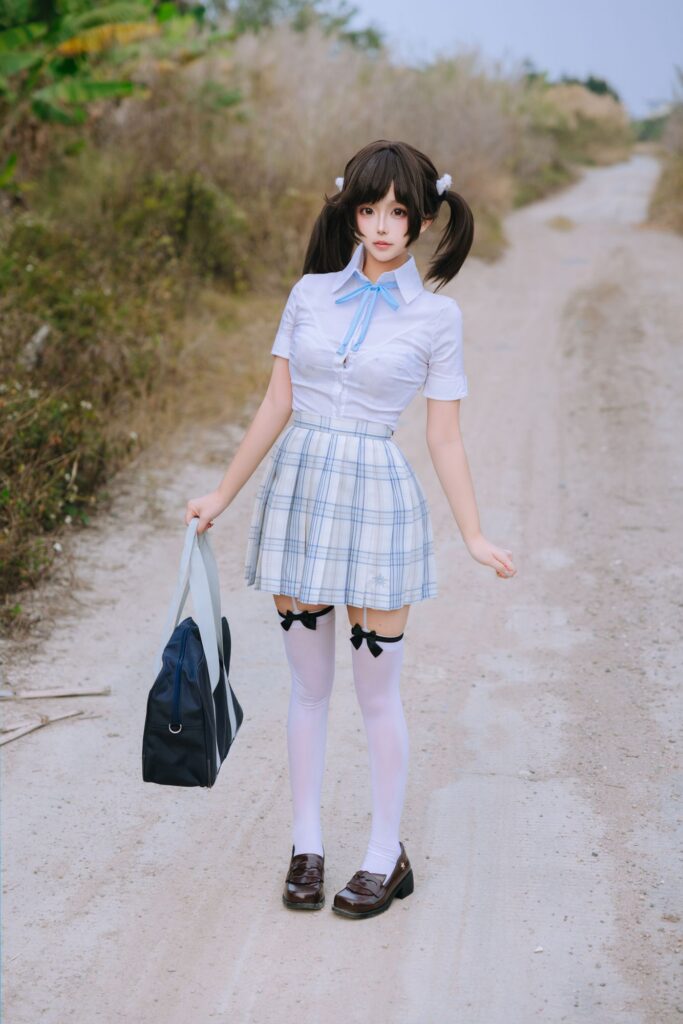 椎名莜(日奈娇) No.227 女高(195P)-图友